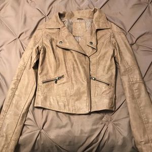 Gorgeous tan leather crop jacket